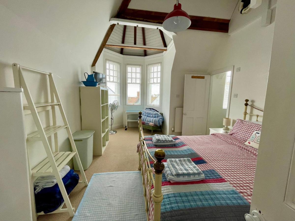 Apartament Lyme Regis Renovated Period Seaside Flat Zewnętrze zdjęcie