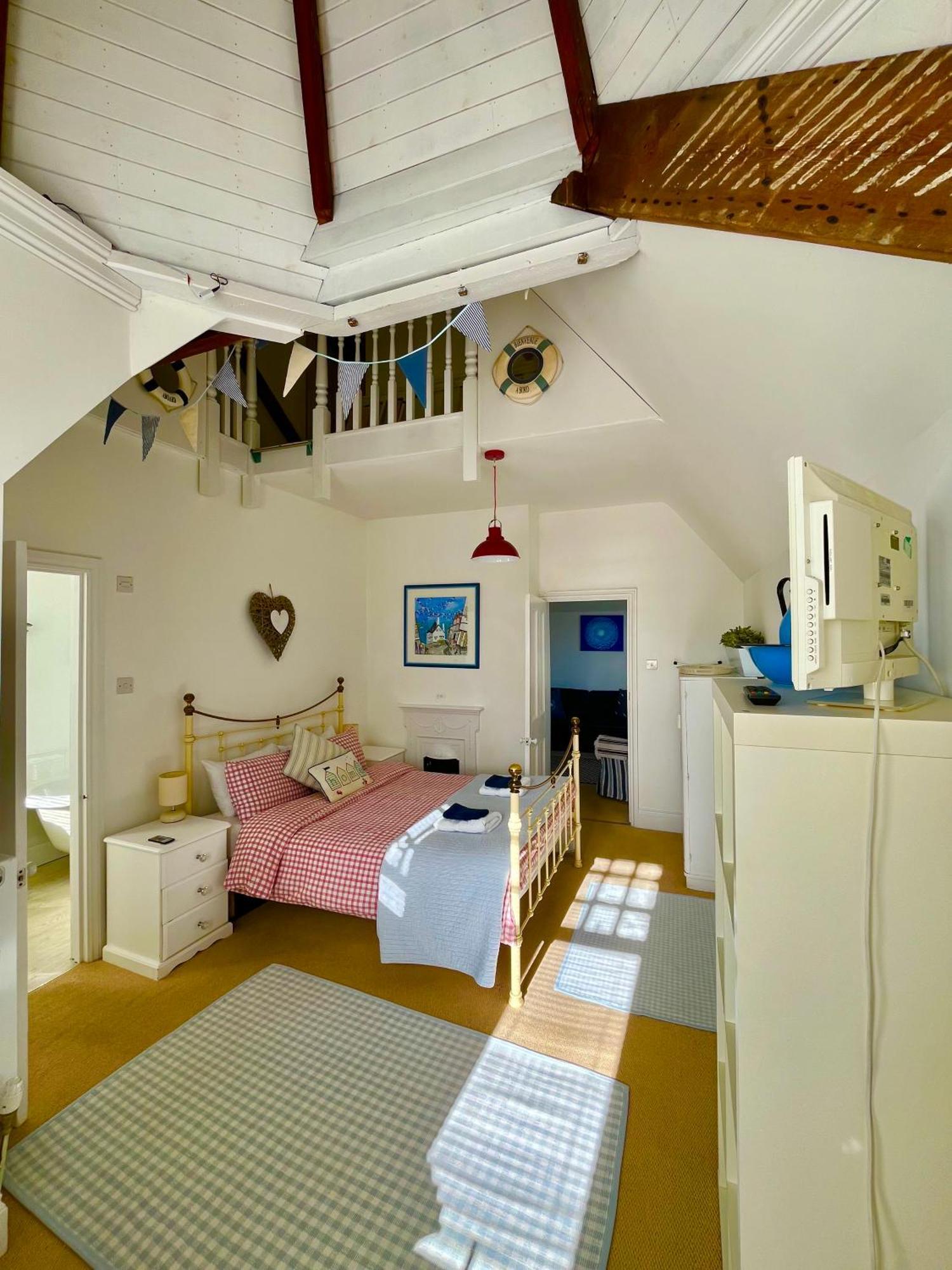 Apartament Lyme Regis Renovated Period Seaside Flat Zewnętrze zdjęcie